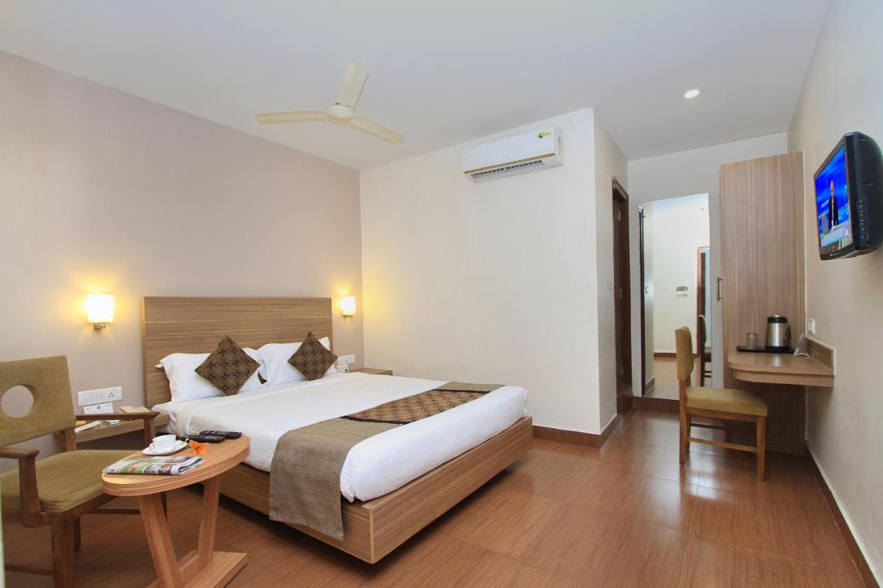 Hotel Octave La Sara Vista Bangalore Exterior foto