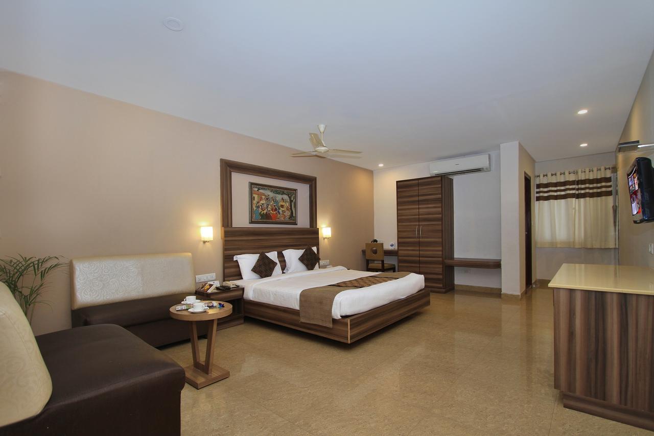 Hotel Octave La Sara Vista Bangalore Exterior foto